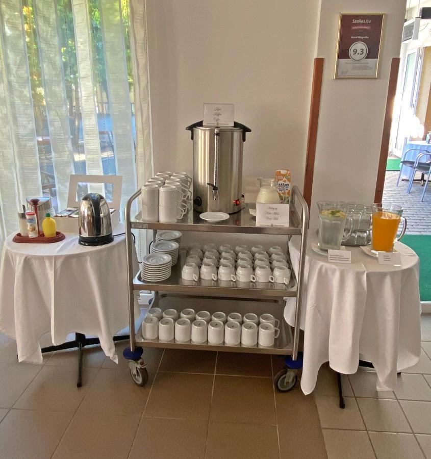 Hotel Magnolia Balatonszepezd Luaran gambar