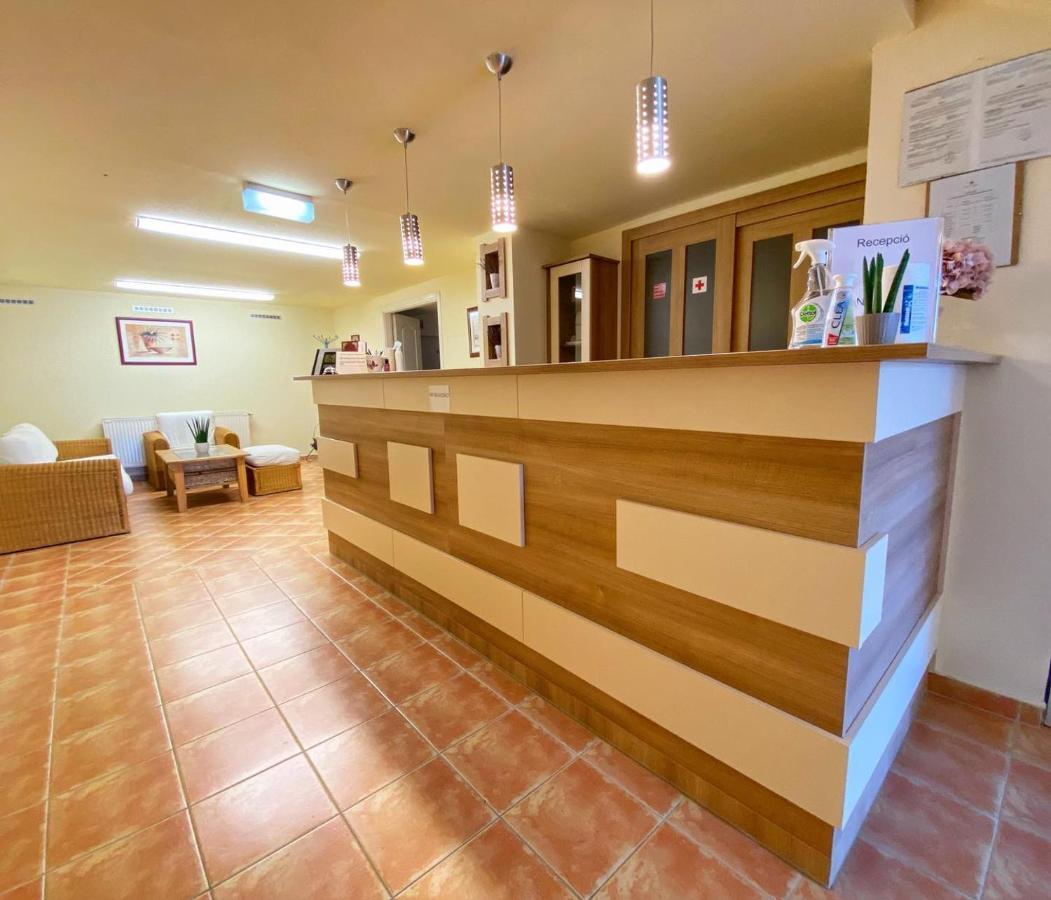 Hotel Magnolia Balatonszepezd Luaran gambar