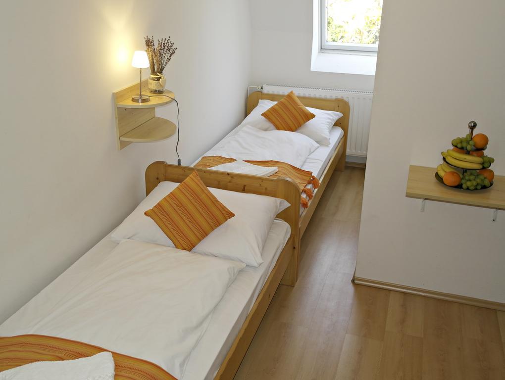 Hotel Magnolia Balatonszepezd Luaran gambar