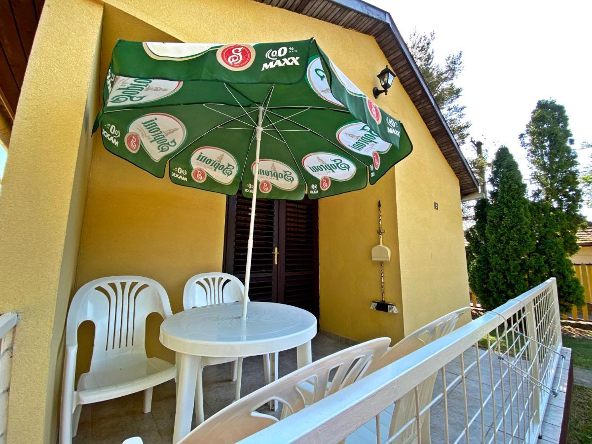Hotel Magnolia Balatonszepezd Luaran gambar