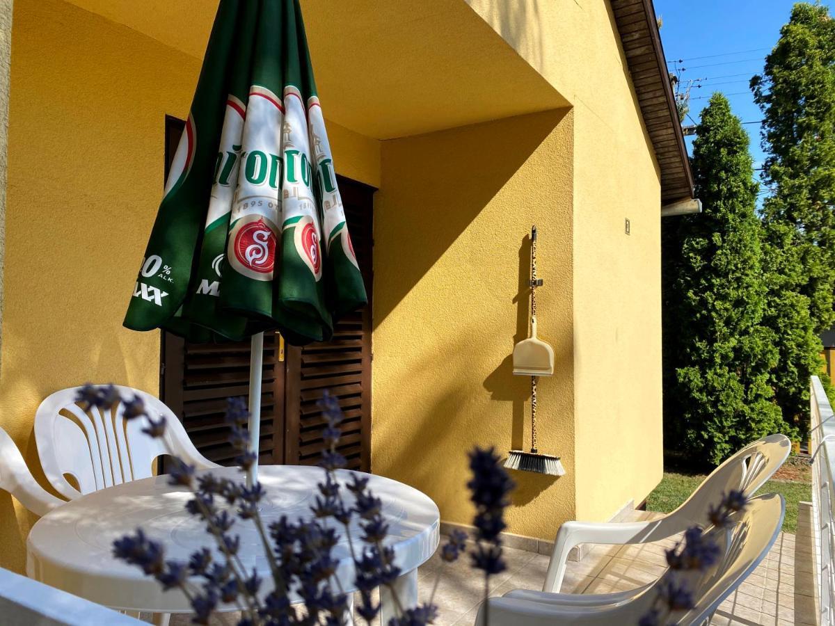 Hotel Magnolia Balatonszepezd Luaran gambar